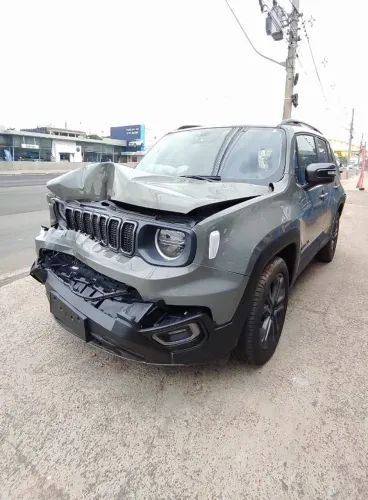 Sucata Jeep Renegade T270 2024 (para retirada de peças)