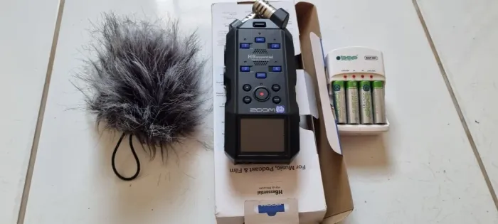 Gravador Zoom H6 Essential + Cartão de memória 128gb + WSU-1 Universal Winds + C 4 pilhas