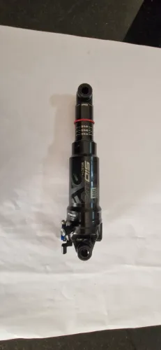 Amortecedor RockShox SIDLUXE Select 190x45 com acionamento remoto