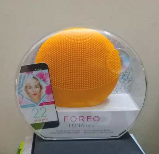 Escova de Limpeza Facial FOREO LUNA Yellow - OFERTA  (Original e Nova)