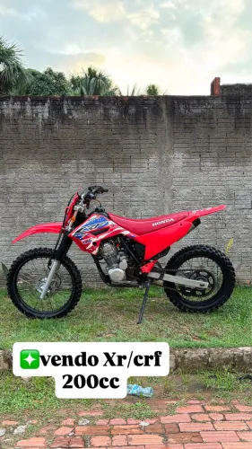 Vendo Xr 200 preparada pra trilha 