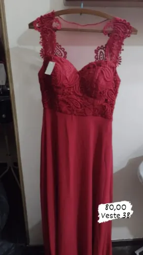 Vestido vermelho festa