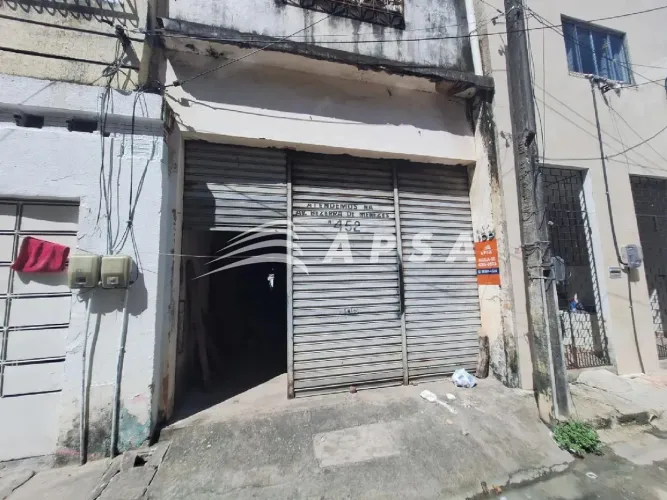 GALPÃO PROX. AV. BEZERRA DE MENEZES .