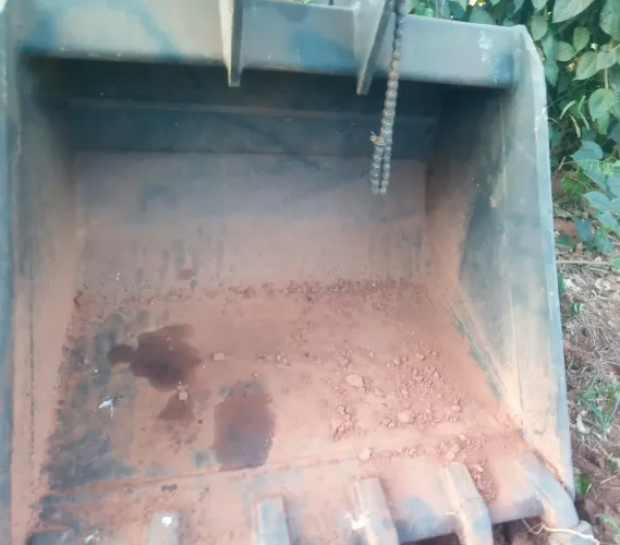 Caçamba para escavadeira 10 a 15 toneladas 