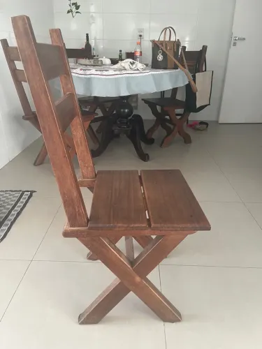 Cadeiras rústicas de madeira maciça! Linda madeira 