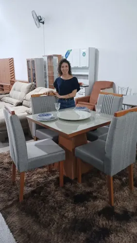 Mesa de jantar com 4 cadeiras dicasabh