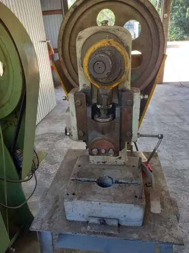 Prensa excêntrica 8 ton