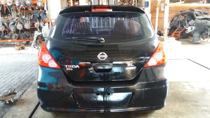 Peças Tiida 1.8 2012 Porta Farol Capo Lanterna Airbag Motor Arranque Bobina Câmbio Bico