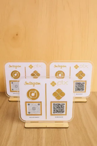 Placas pague com pix com 2 QR codes
