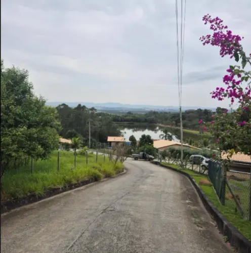 Chácara em Condomínio Fechado - 2.000 m2