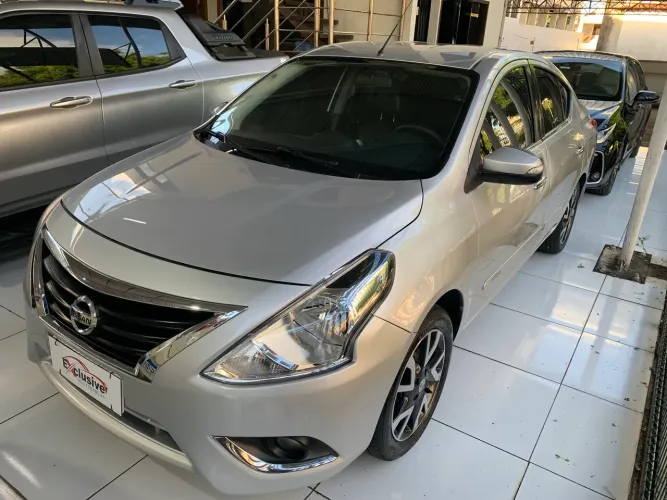 Nissan Versa SL 1.6 16V Flexstart 4P Mec. 2017