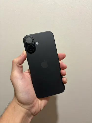iPhone 16 - 128GB - Preto