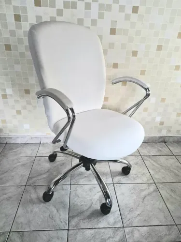Cadeira Presidente Tok&Stok (perfeito estado)