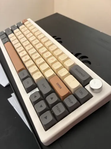 Teclado GMK 67