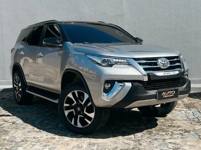 Toyota Hilux SW4 4X4 2.8 Diesel 2020