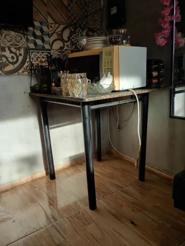 Mesa de mármore 4 lugares