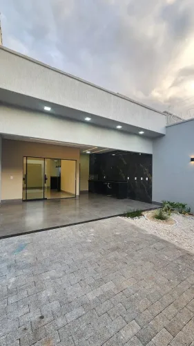 BELISSIMA CASA JARDIM BALNEARIO COM CLOSET AO LADO SHOPPING PASSEIO AGUAS