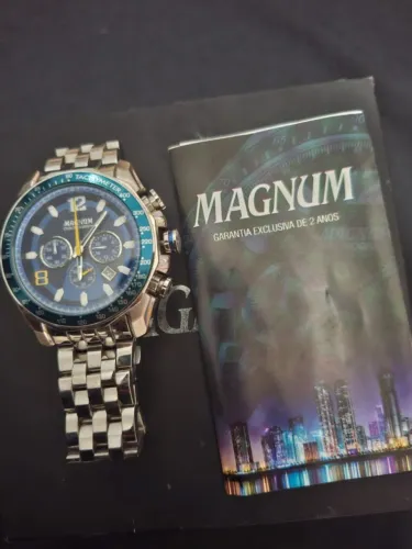 Relógio Magnum com Cronógrafo e Taquímetro - MA32167F