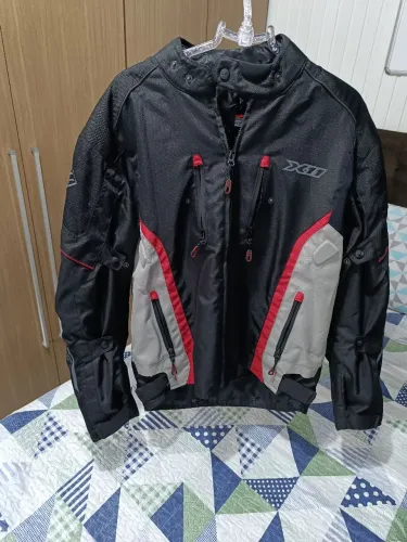 Jaqueta X11 Iron 3 impermeável
