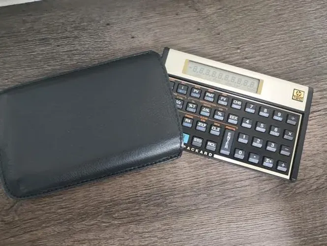 Calculadora Financeiro HP 12C Gold + Capa de Couro legítimo / Pouco Usada sem avarias