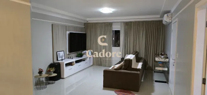 Casa de Condomínio à venda no Jardim Holanda com 3/4 sendo 01 suíte Master