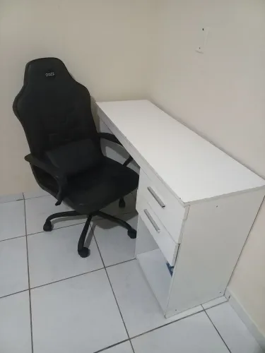 Cadeira gamer + escrivaninha