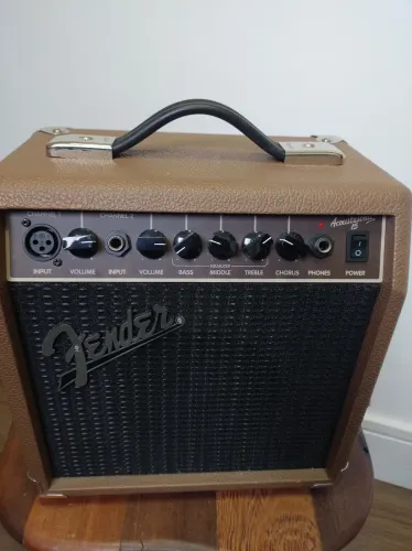 Amplificador Fender acoustasonic 15
