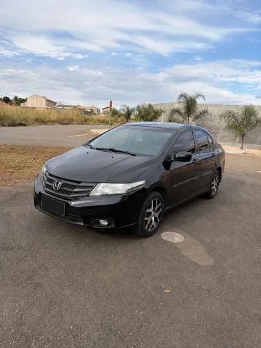 Honda City Sedan Sport 1.5 Flex 16V 4P Mec. 2014