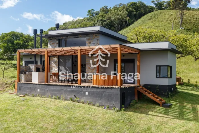 CASA RESIDENCIAL em RANCHO QUEIMADO - SC, Morro chato