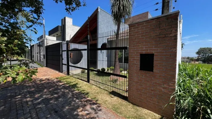 Casa à venda e para alugar em Maringá, Jardim Paraizo, com 3 quartos, com 270 m²