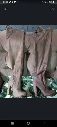 Bota over até a coxa nova 150,00 Preco de desapego.