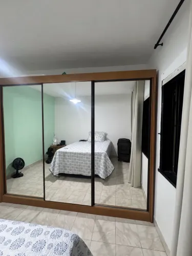 Guarda Roupa Casal MDF Espelhado 3 Portas 6 Gavetas Qatar