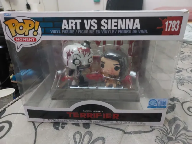 Boneco FUNKO 1793 - ART VS SIENNA TERRIFER. NOVO