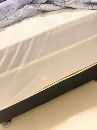 Cama box Queen Ortobom Ouro Spring com Cabeceira em madeira