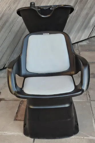 Lavatório Dompel Preto - Cabeleireiro/Salão