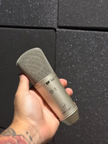 Microfone B1