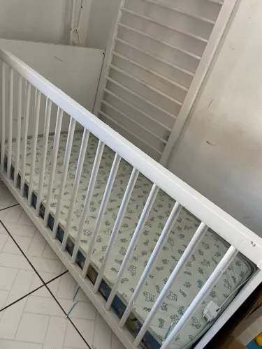 Berço com colchão