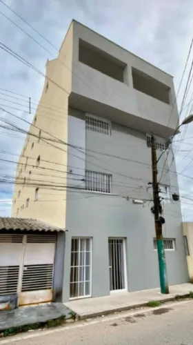 Alugo 2 quartos Cidade 2000