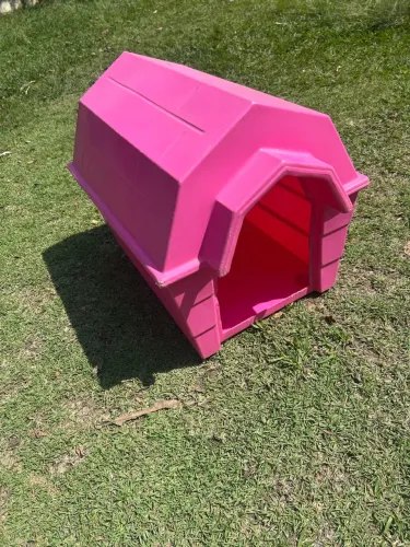 Casinha de Cachorro Tamanho Médio - Seminovada e Impecável!
