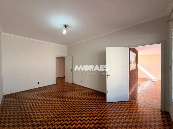 Casa com 3 Quartos à venda, 240 m² por R$ 690.000 - Jardim Brasil - Bauru/SP