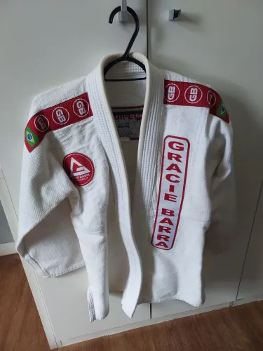 Kimono completo original Gracie Barra + calça para 12/13 anos, tamanho M4