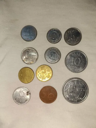 Moedas antigas cadê os colecionadores chama no zap *63
