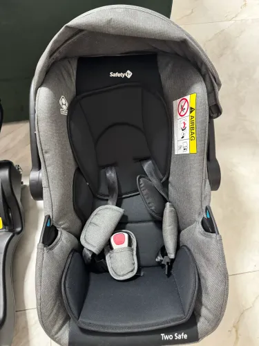 Cadeirinha de bebê para carro