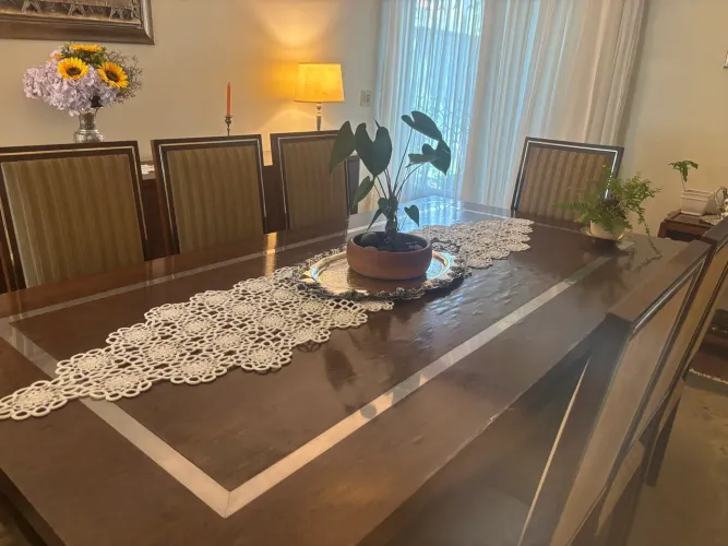 Sala de jantar completa