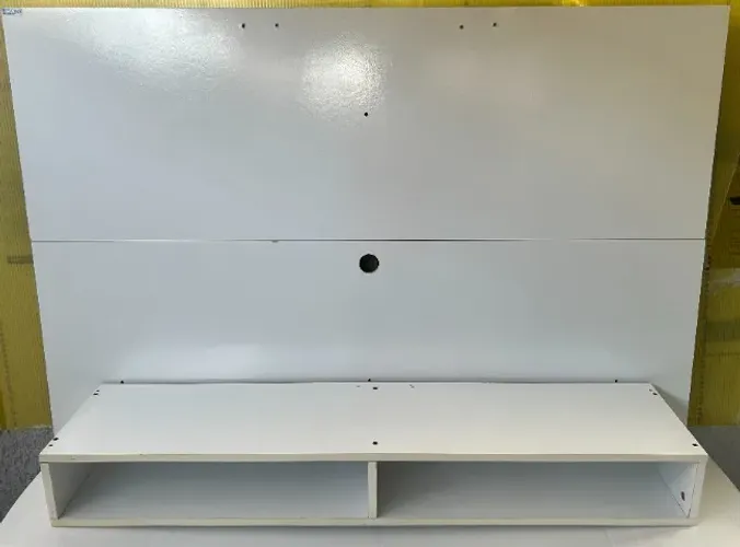 Painel de TV Suspenso Branco com Prateleira/Nicho
