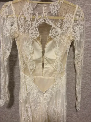 Vestido da A MODISTA. Renda Francesa. Estilista Gisele Dias. Tamanho 36-38