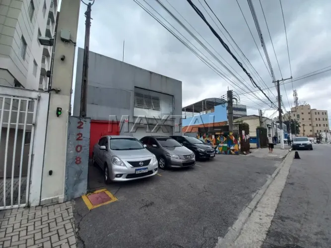 Prédio Comercial à venda na Casa Verde, com vagas frontais, rampa lateral e 2 galpões