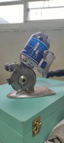 Máquina de Corte Circular para Tecido Liscort 3,5" - Excelente Estado