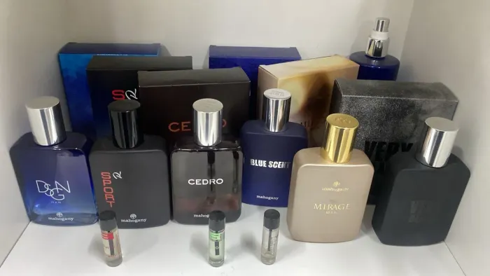 COLÓNIA MASCULINO MAHOGANY