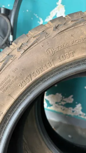PNEU 235-60 R18 MEIA VIDA+